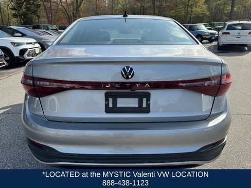 Certified 2025 Volkswagen Jetta S FWD image 7
