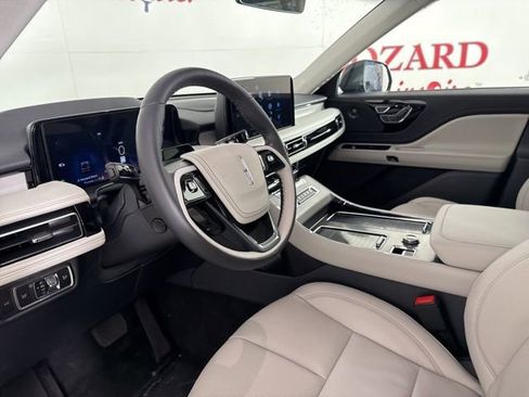 New 2025 Lincoln Aviator Reserve w/ Jet Appearance Package image 14