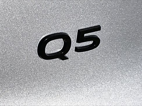New 2025 Audi Q5 Premium Plus image 15