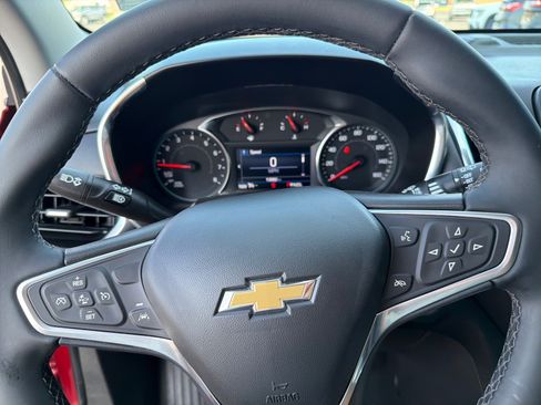 Used 2023 Chevrolet Equinox LT FWD image 11
