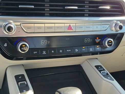 Used 2021 Kia Telluride EX w/ EX Premium Package image 11