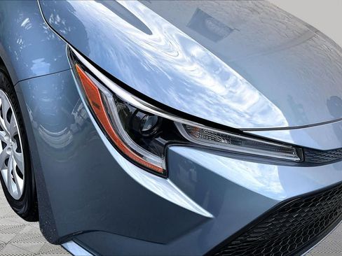 Used 2022 Toyota Corolla LE w/ Carpet Mat Package (TMS) FWD image 27