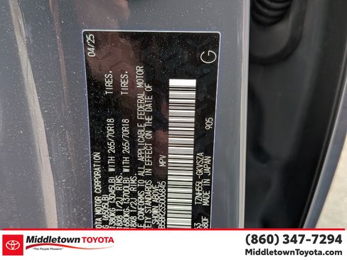 Certified 2025 Toyota 4Runner Trailhunter AWD/4WD image 40