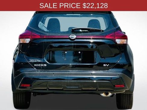 New 2024 Nissan Kicks SV image 6