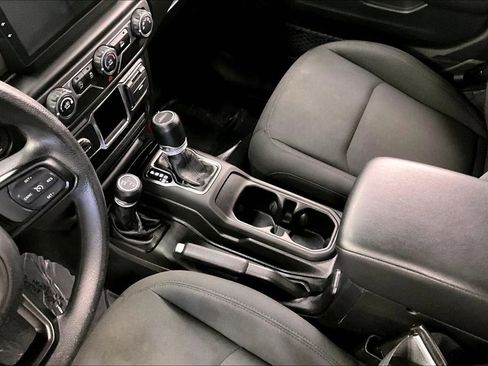 Used 2020 Jeep Gladiator Sport w/ Trailer Tow Package image 16