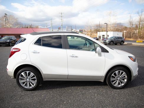 Used 2019 Buick Encore Preferred image 2
