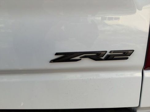 New 2026 Chevrolet Silverado 1500 ZR2 w/ Dark Appearance Package image 14