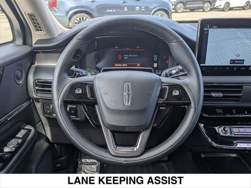Used 2025 Lincoln Corsair Grand Touring w/ Equipment Group 302A AWD/4WD image 13