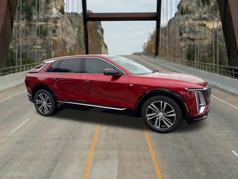 New 2026 Cadillac Lyriq Premium Luxury RWD image 12