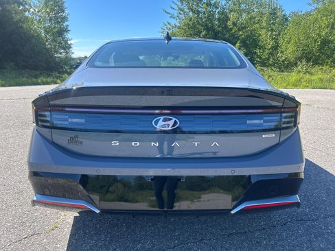 Used 2024 Hyundai Sonata Limited FWD image 6