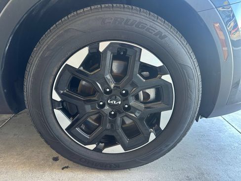 Used 2024 Kia Sorento S FWD image 33