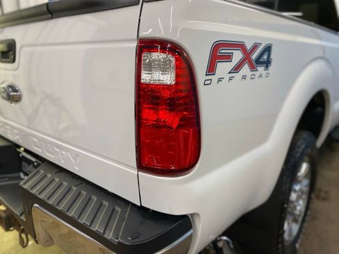 Used 2016 Ford F350 Lariat w/ Lariat Ultimate Package image 13