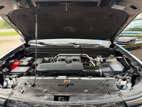 Used 2024 Chevrolet Colorado ZR2 AWD/4WD image 13