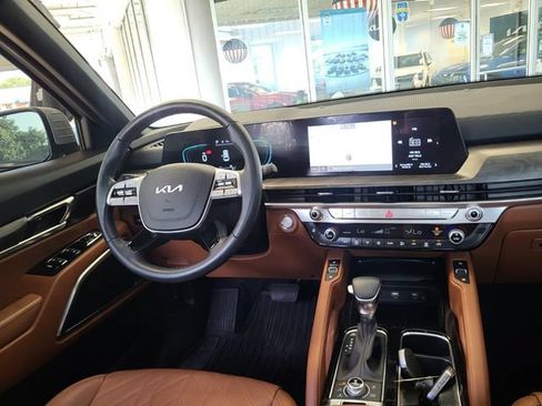 Certified 2025 Kia Telluride EX X-Line AWD/4WD image 16