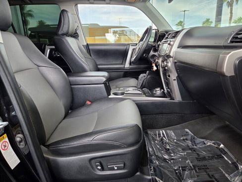 Used 2019 Toyota 4Runner SR5 Premium AWD/4WD image 19