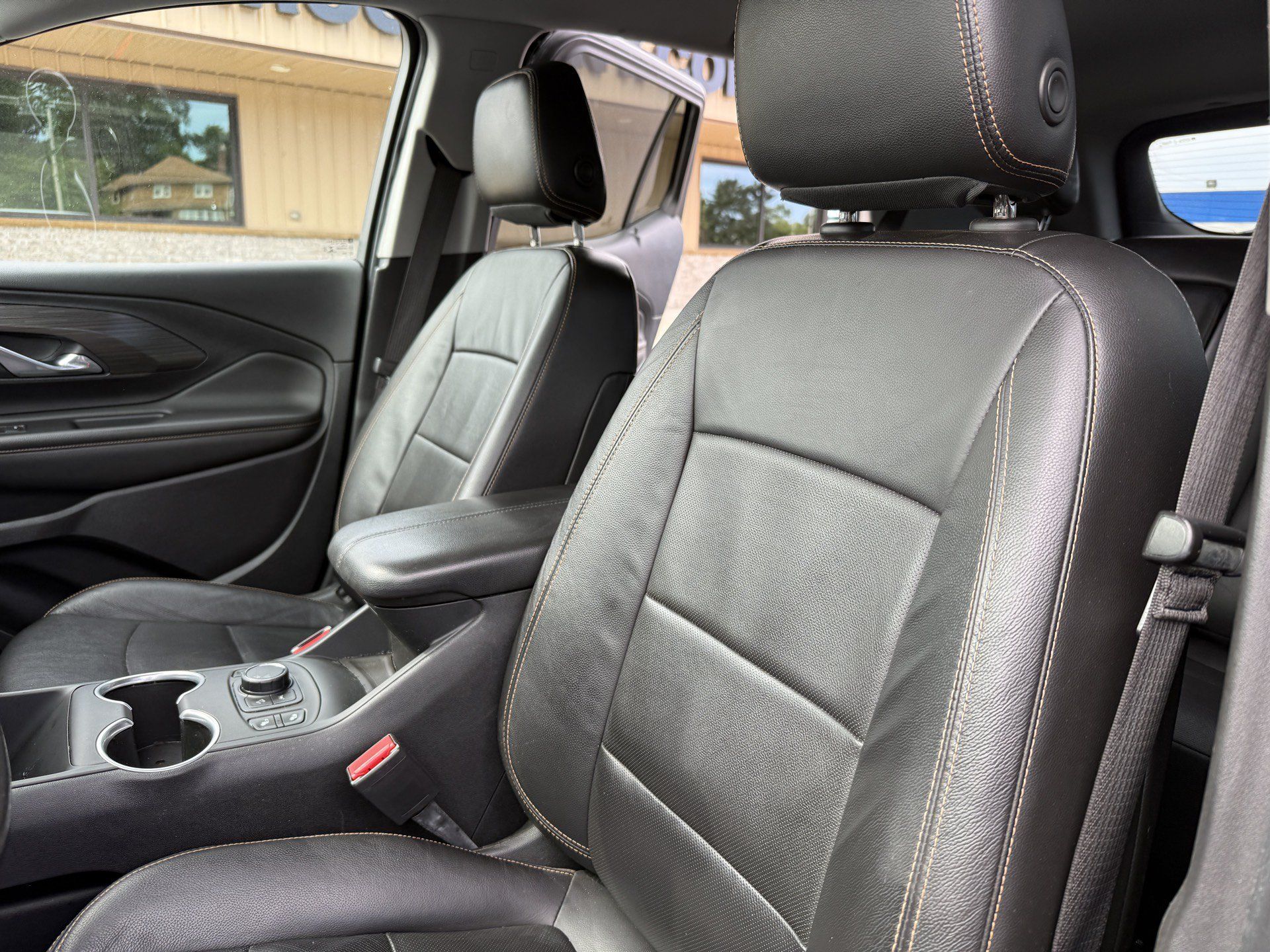 Used 2021 GMC Terrain SLT FWD image 26