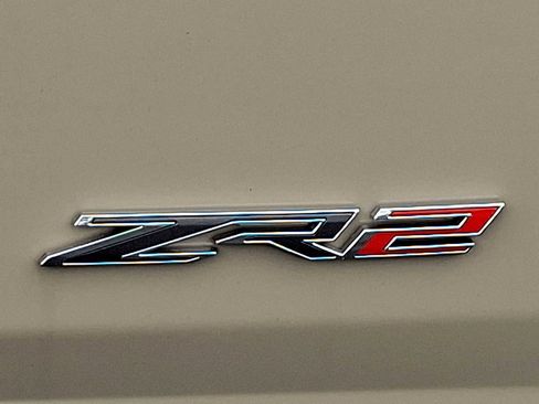 Used 2022 Chevrolet Colorado ZR2 image 30