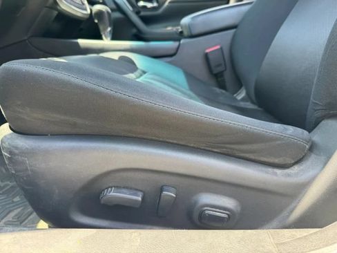 Used 2017 Nissan Altima 2.5 SR w/ Midnight Edition Package FWD image 14