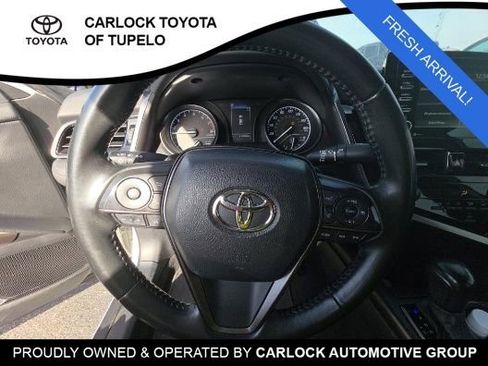 Used 2022 Toyota Camry SE image 8