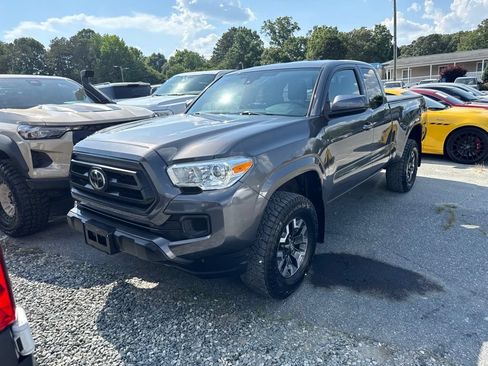 Used 2021 Toyota Tacoma SR w/ SR Convenience Package RWD image 1