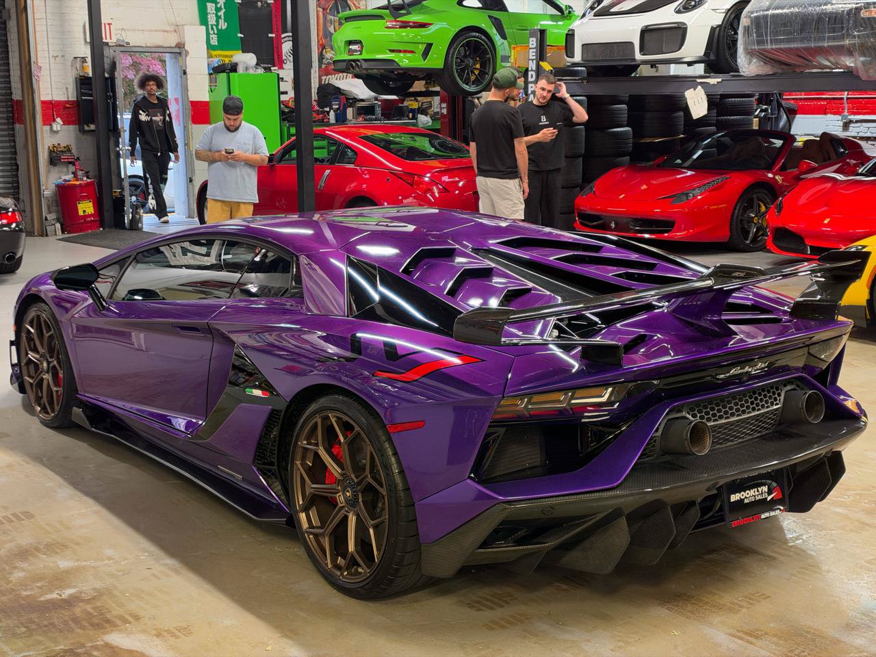 Used 2020 Lamborghini Aventador SVJ AWD/4WD image 10