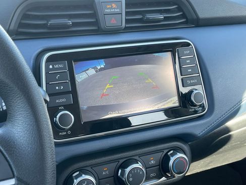 Used 2025 Nissan Versa SV image 22