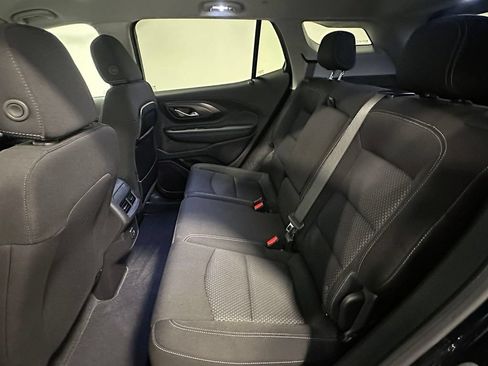 Used 2024 GMC Terrain SLE w/ Driver Convenience Package AWD/4WD image 17