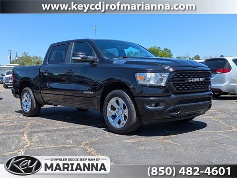 Used 2022 RAM 1500 Big Horn AWD/4WD image 1