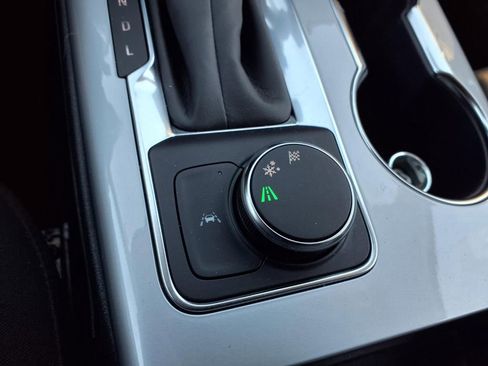 Used 2024 Chevrolet Blazer LT w/ Convenience Package FWD image 10