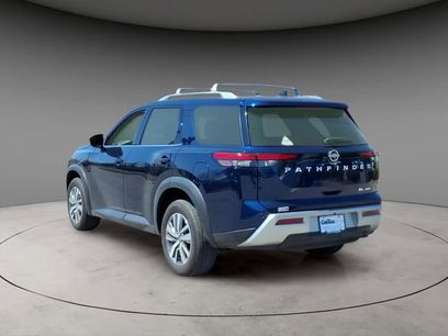 Used 2025 Nissan Pathfinder SL w/ Cargo Package