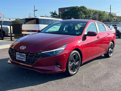Certified 2023 Hyundai Elantra SEL FWD image 4