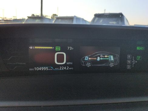 Used 2018 Toyota Prius Prime Advanced FWD image 15