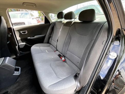 Used 2025 Kia K4 FWD image 20