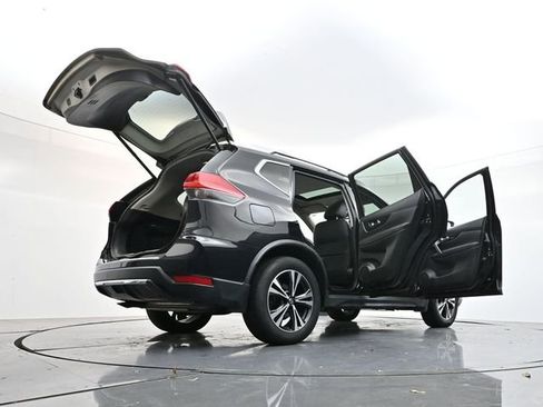 Used 2017 Nissan Rogue SL w/ SL Premium Package image 51