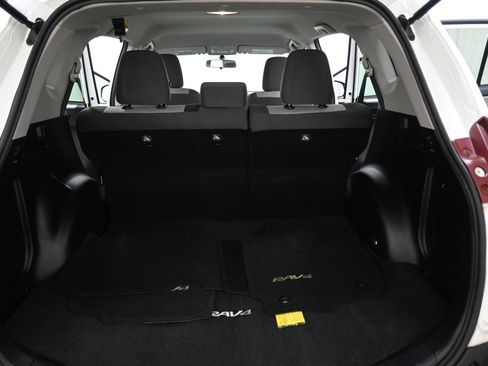 Used 2015 Toyota RAV4 LE AWD/4WD image 22