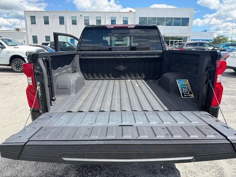 Used 2024 Chevrolet Silverado 1500 LTZ AWD/4WD image 8