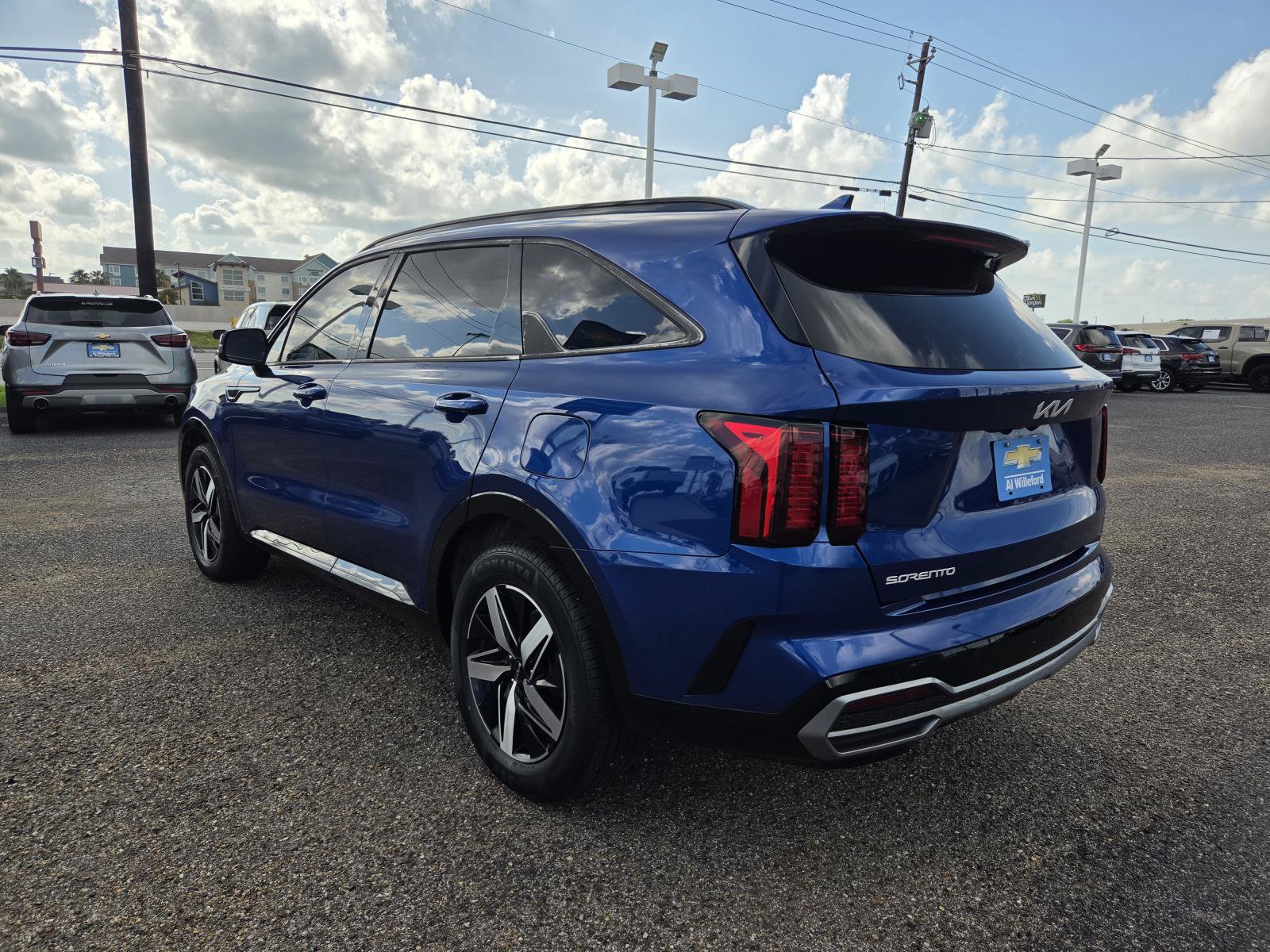 Used 2023 Kia Sorento EX w/ Panoramic Sunroof Package FWD image 3