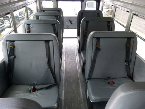 Used 2007 Chevrolet Express 3500 w/ School Bus Package RWD image 19