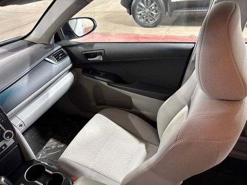 Used 2012 Toyota Camry LE image 14