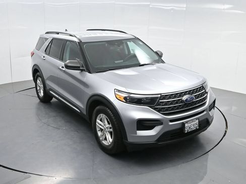 Used 2022 Ford Explorer XLT RWD image 49