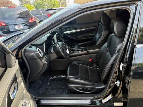 Used 2021 Nissan Maxima 3.5 SV w/ Floor Mat Group FWD image 10