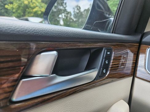 Used 2016 Hyundai Sonata Limited w/ Option Group 02 image 31