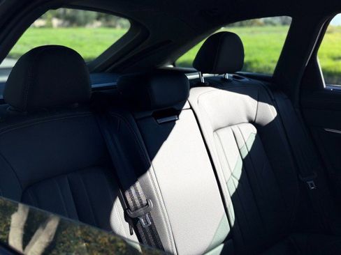 Used 2024 Audi A6 Premium Plus image 27