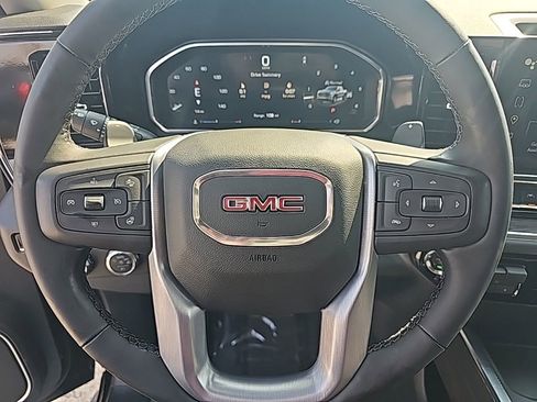 New 2026 GMC Sierra 1500 SLT image 19