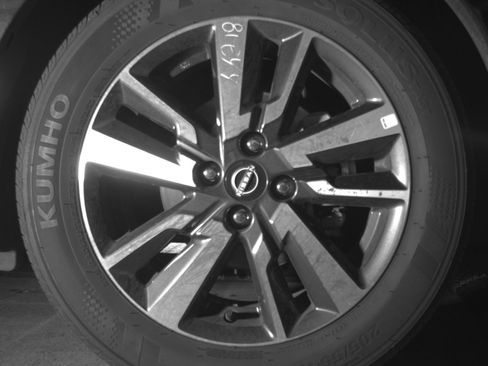 Used 2025 Nissan Versa SV FWD image 13