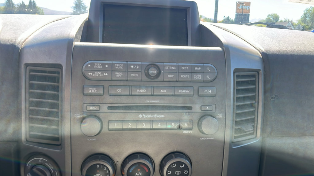 Used 2004 Nissan Titan LE w/ (NAV) Nissan Navigation Pkg AWD/4WD image 16