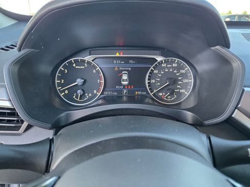Used 2024 Nissan Altima 2.5 SR FWD image 16