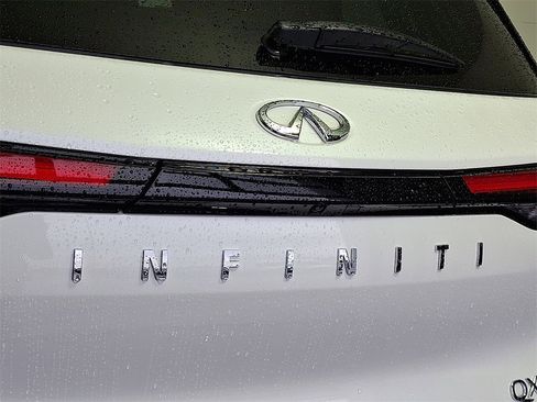 Certified 2025 INFINITI QX60 Luxe image 34