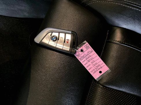 Used 2022 BMW X5 xDrive40i w/ Premium Package image 13