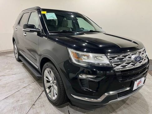 Used 2019 Ford Explorer Limited w/ Ford Safe & Smart Package AWD/4WD image 2